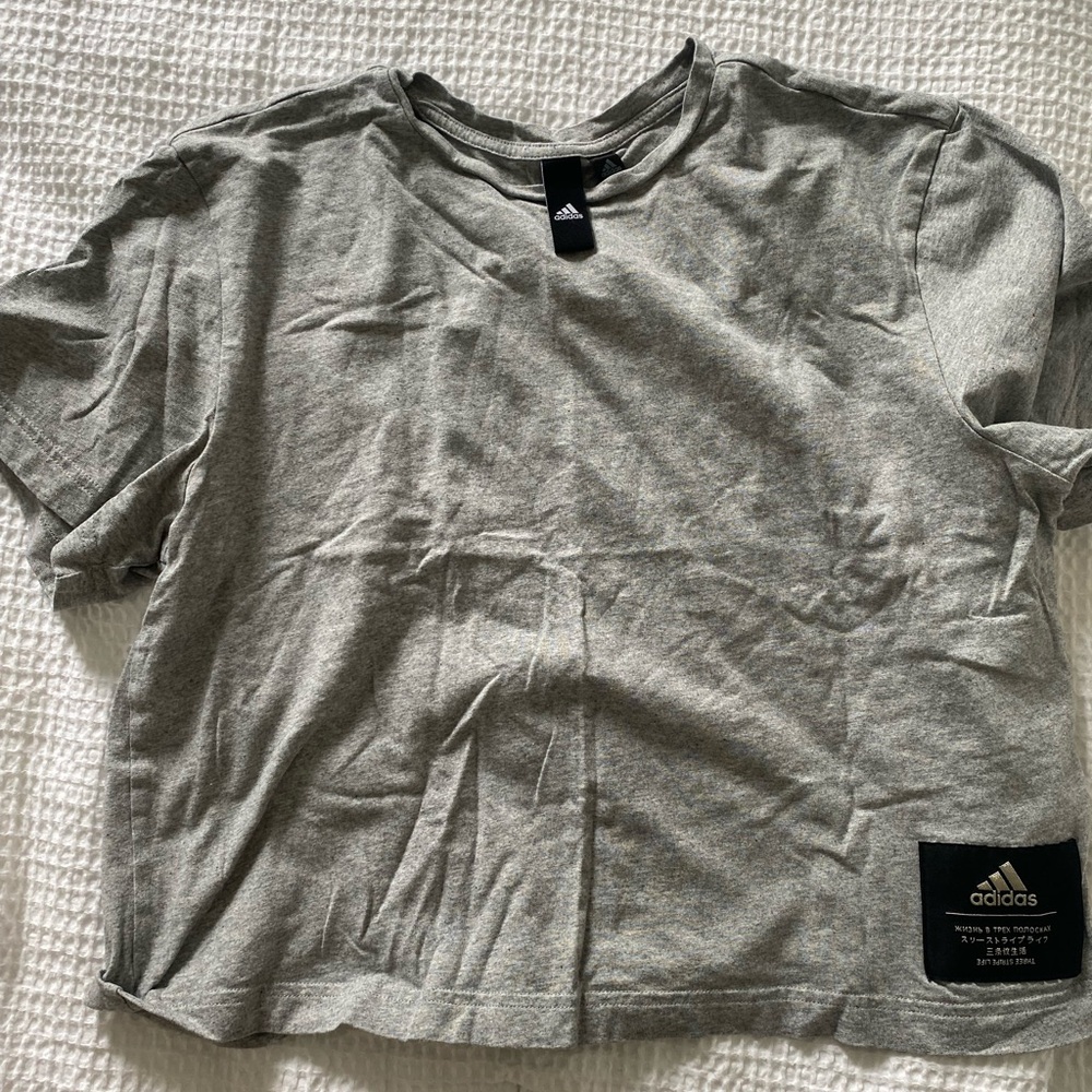 Addidas barely worn athletic tee.